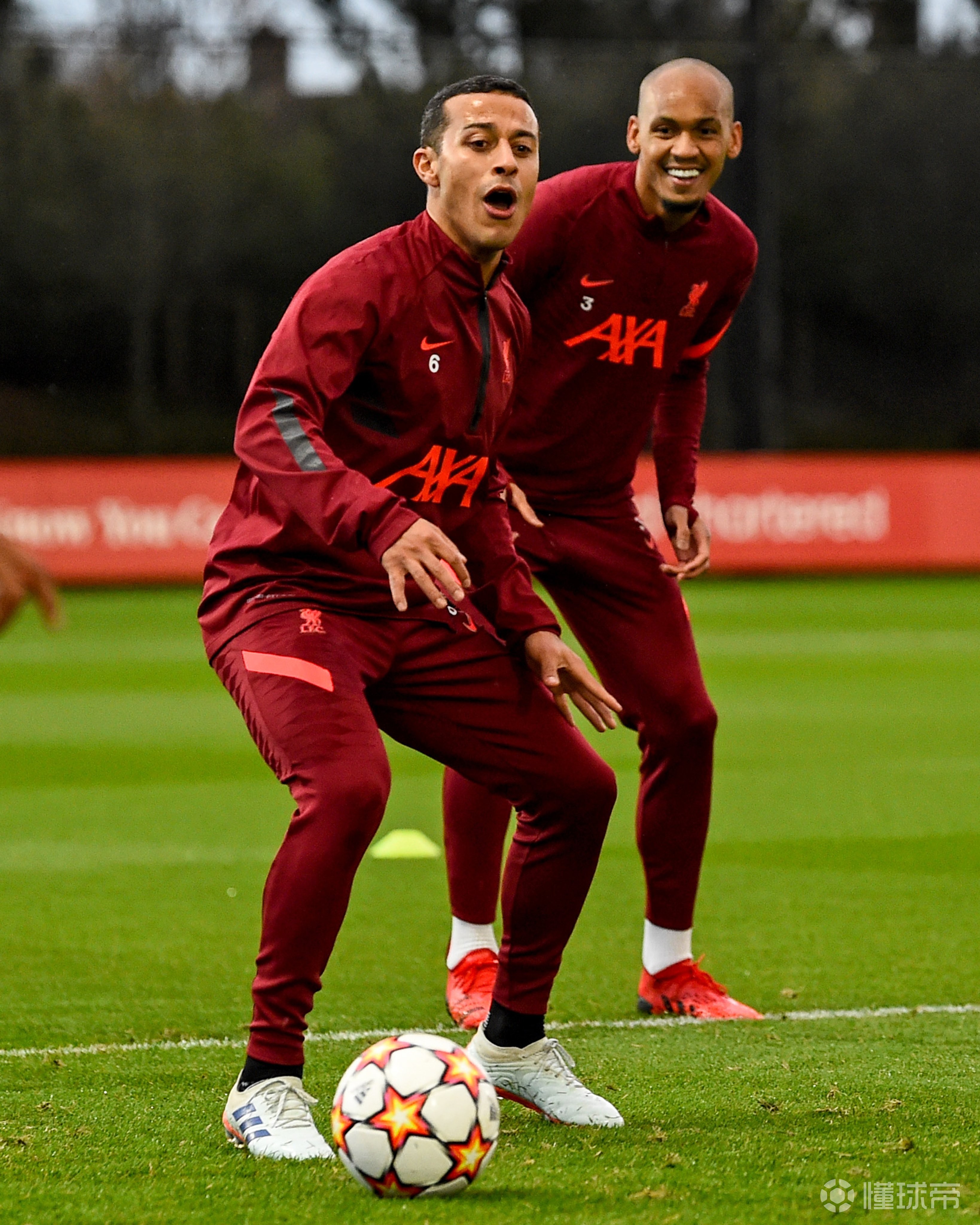 爱游戏app-包含转会期多伦多猛龙备战欧冠，绝杀压哨细节曝光，信心回归，赛季目标并未改变的词条