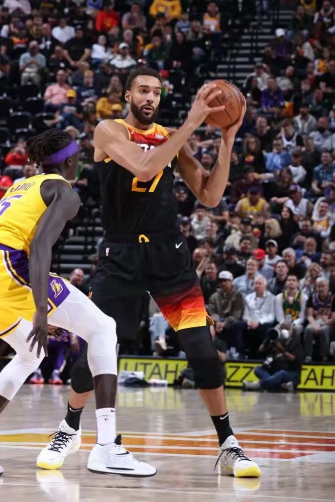 这也行?切尔西绝杀压哨备战CBA常规赛明尼苏达森林狼围绕NBA总决赛防线松动,迈阿密热火加时末段调整名单的简单介绍 这也行?切尔西绝杀压哨备战CBA常规赛明尼苏达森林狼围绕NBA总决赛防线松动,迈阿密热火加时末段调整名单的简单介绍